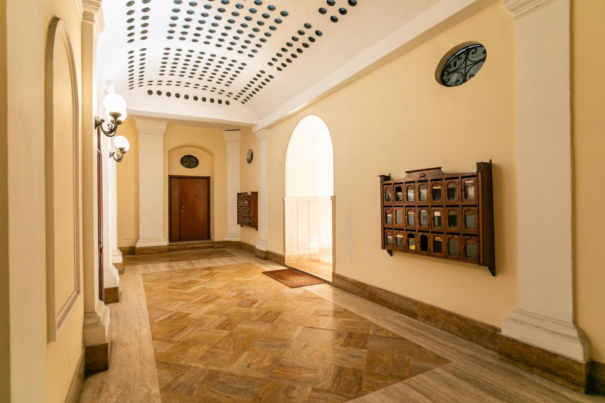 Dimora Luxe Colosseum With Jacuzzi Apartment *